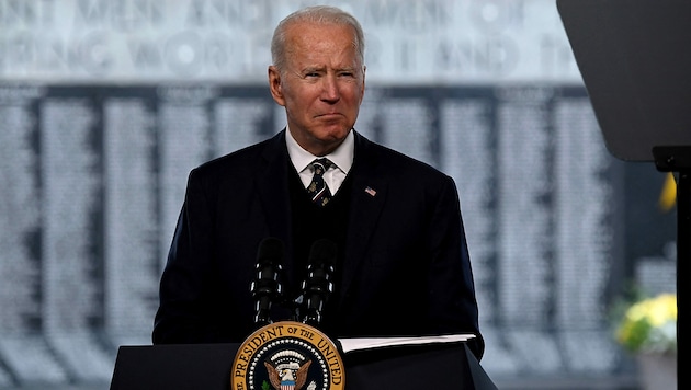 US-Präsident Joe Biden während seiner Rede bei einer Gedenkstätte für gefallene Soldaten (Bild: APA/AFP/Brendan SMIALOWSKI)