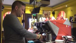 Manuel Schmidt vom Cafe Dresdnerhof in Wien (Bild: krone.tv)