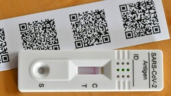 Mit Corona-Tests kann man Zutritt zu Gastrobetrieben erlangen, doch ein gefälschter Test sorgt für Ärger (Bild: Wolfgang Spitzbart .)