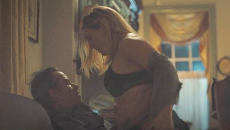 Guy Pearce und Kate Winslet in „Mare of Easttown“ (Bild: HBO Max)