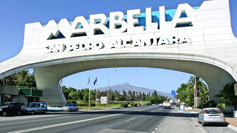 Ín Marbella an der Costa del Sol in Spanien findet Sturm optimale Bedingungen vor. (Bild: stock.adobe.com)