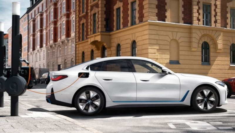 BMW i4 eDrive40 (Bild: BMW)