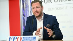 FPÖ-Generalsekretär Michael Schnedlitz (Bild: APA/HELMUT FOHRINGER)