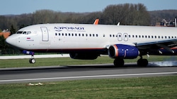 Eine Maschine der russischen Fluglinie Aeroflot (Bild: APA/AFP/Kenzo TRIBOUILLARD)