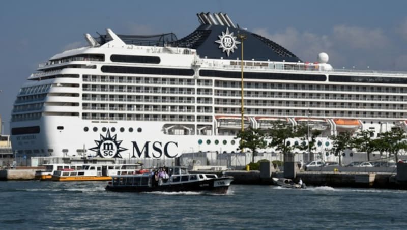 Die MSC Orchestra im Hafen von Venedig (Bild: AFP)