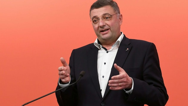 SPÖ-Vizeklubchef Jörg Leichtfried (Bild: APA/HELMUT FOHRINGER)