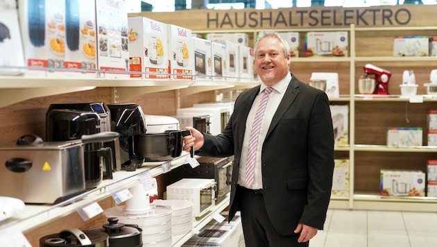 „Es wird weiter verstärkt ins eigene Zuhause investiert“, stellt Maximarkt-Chef Schrenk fest. (Bild: Markus Wenzel)