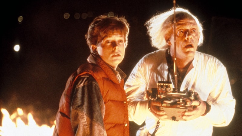 Michael J. Fox and Christopher Lloyd in "Back to the Future" (Bild: AMBLIN ENTERTAINMENT / Mary Evans / picturedesk.com)