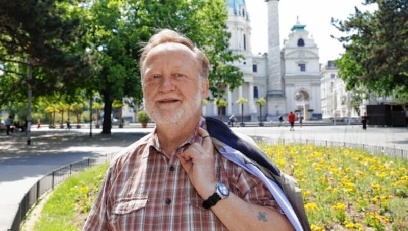 Stefan B. (62), Pensionist und ehemaliger Polizist (Bild: Klemens Groh)