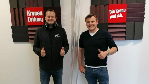 Podcaster Patrick Jochum mit seinem Gast Georg Findenig. (Bild: JOMO KG)