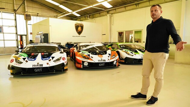 Auf Besuch in den „heiligen Lamborghini-Hallen“ (Bild: Sepp Pail)