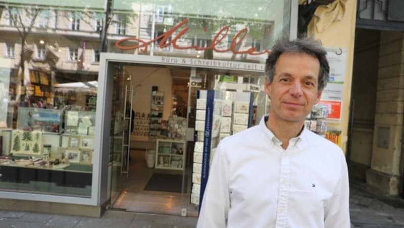 Georg Mosler, Inhaber des ältesten Geschäfts auf der „Mahü“ (Bild: Jöchl Martin)