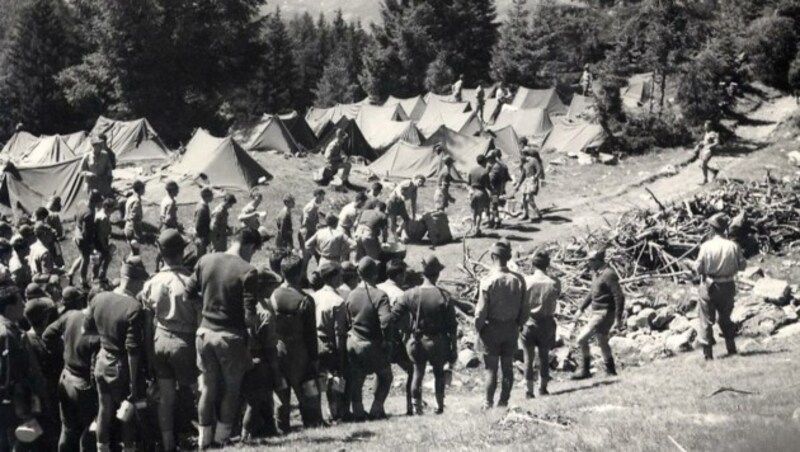 Südtirol glich im Jahr 1964 an vielen Orten einem Heerlager. Die Nervosität und Angst vor weiteren Anschlägen war groß. (Bild: zVg)