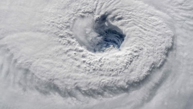 So sah Hurrikan „Florence“ 2018 - fotografiert von der Crew der Internationalen Raumstation ISS - von oben aus. (Bild: APA/AFP/NASA)