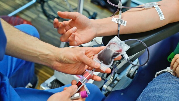 Blutspenden auch in Pandemiezeiten - der heutige Welttag soll daran erinnern (Bild: Birbaumer Christof)