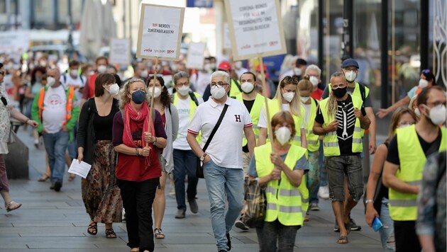 Am Mittwoch demonstrierten die Beschäftigten im Gesundheitswesen in der Wiener Innenstadt. (Bild: Gerhard Bartel)