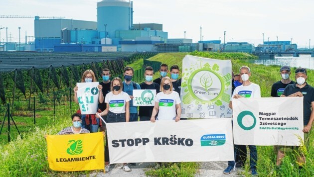 Vereint gegen Krško: Umweltschützer aus sechs Ländern. (Bild: GLOBAL 2000 / Christopher Glanzl)