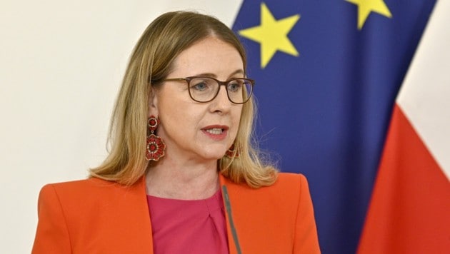 Wirtschaftsministerin Margarete Schramböck (ÖVP) (Bild: APA/Hans Punz)