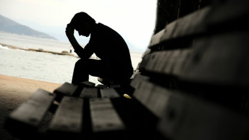 Eine Depression kann die gesamte Lebensführung beeinträchtigen und Jahre anhalten. Bei manchen Betroffenen mündet die seelische Erkrankung in den Suizid. (Bild: ©hikrcn - stock.adobe.com)