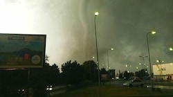 Der Tornado wütete in Tschechien, direkt an der österreichischen Grenze, und richtete ein Bild der Verwüstung an. (Bild: zVg)