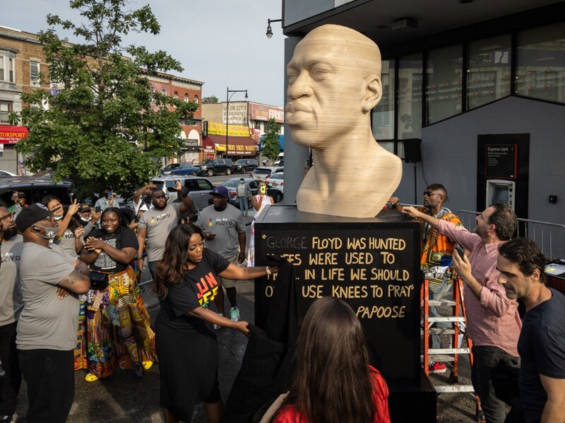 Die George-Floyd-Statue wurde erst am 19. Juni 2021 enthüllt. (Bild: Ed JONES / AFP)