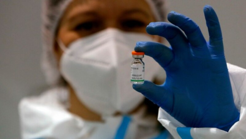 In Serbien kommt auch der Corona-Impfstoff des chinesischen Herstellers Sinopharm zum Einsatz. (Bild: AP)