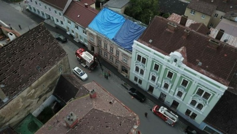 Ein Drohnenfoto zeigt die Hagelschäden in Allentsteig. (Bild: Stadtgemeinde Allentsteig)