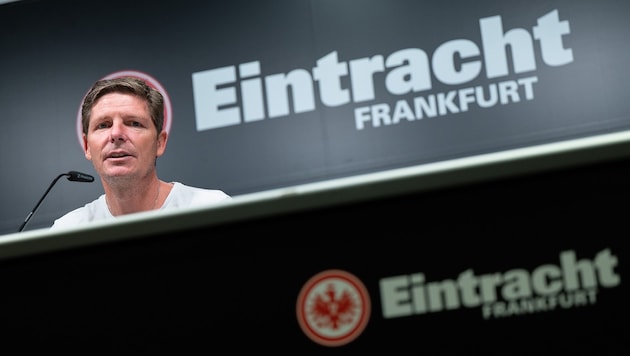 Oliver Glasner bei seiner Vorstellung als Trainer bei Eintracht Frankfurt (Bild: APA/dpa/Sebastian Gollnow)