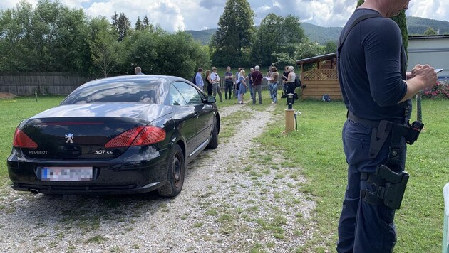 Auf diesem Campingplatz in Waidmannsfeld (NÖ) starb der Wiener Polizist (54). Beim Reversieren in der Nacht übersah die Frau den kräftigen Mann. (Bild: Schulter Christian)