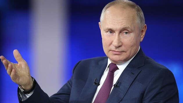 Präsident Wladimir Putin unterzeichnete das neue Gesetz. (Bild: AP)