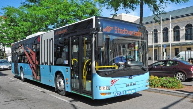 Der Preis im St. Pöltner Stadtbus steigt, im Vorverkauf bleibt er aber gleich. (Bild: Josef Vorlaufer)