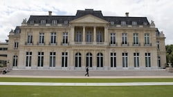 Jahrelang haben die Staaten der OECD - hier hat Hauptgebäude der Organisation in Paris - zur globalen Mindeststeuer verhandelt. (Bild: AP)