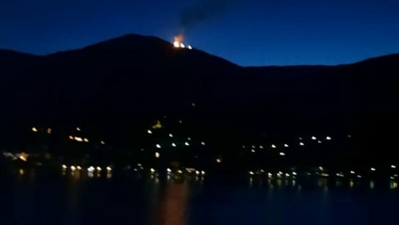 Das Feuer war vom Millstätter See aus zu sehen. (Bild: zVg/FF Möllbrücke)