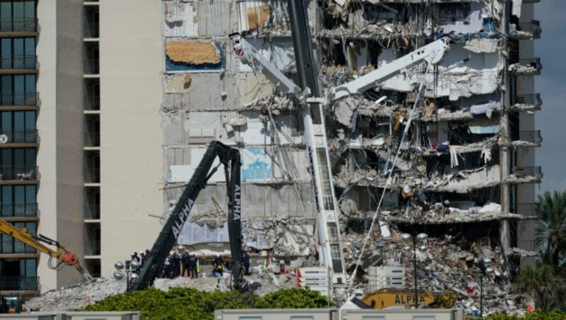 Hauseinsturz in Miami im Juli 2021 (Bild: AP)