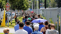 In Innsbruck kam es zu einem Stau vor der Messe. (Bild: Christof Birbaumer / Kronenzeitung)