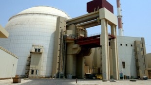 Mehr als hundert Mitarbeiter haben nun den gemeinsam mit Russland erbauten Reaktor verlassen.