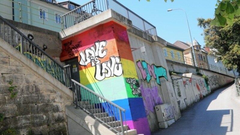 So sieht die Regenbogenwand heute, Mittwoch, aus. (Bild: Rojsek-Wiedergut Uta)