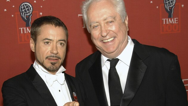 Robert Downey Jr. und sein Vater Robert Downey Sr. bei einer Gala im Jahr 2008. (Bild: AP)