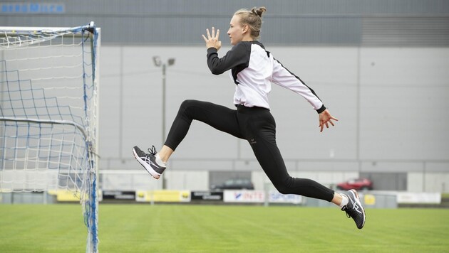 Die 17-jährige Satteinserin Annika Rhomberg ist auf dem Sprung zu den U20-Europameisterschaften nach Tallinn (Est). (Bild: Maurice Shourot)