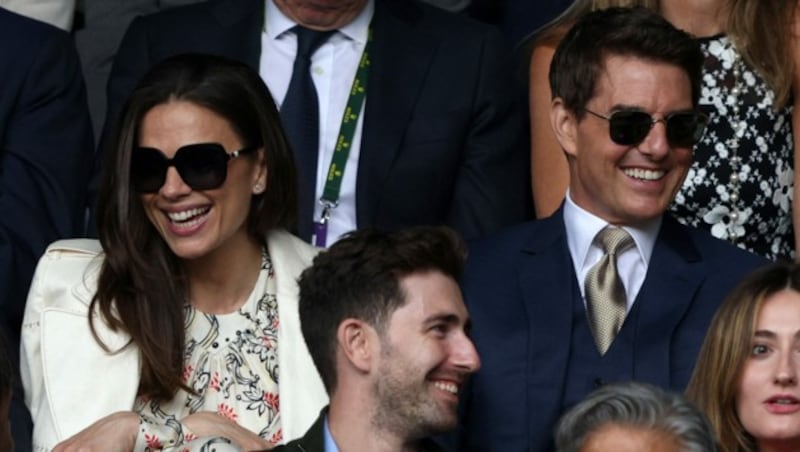 Hayley Attwell und Tom Cruise schienen in Wimbledon auf einer Wellenlänge. (Bild: AFP)