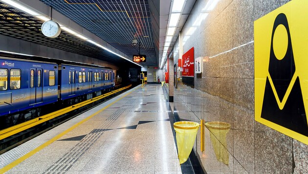 Die blaue U-Bahn-Linie 2 in Teheran (Symbolbild) (Bild: stock.adobe.com)
