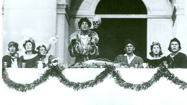 Die Festspiele 1920 mit dem ersten Salzburger „Jedermann“ – und Kostümen von Alfred Roller. (Bild: Salzburger Festspiele/Ellinger)