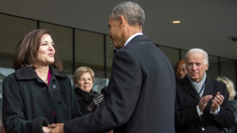 Ein Bild aus dem jahr 2015: Ex-US-Präsident Barack Obama mit Victoria Kennedy (Bild: AFP)