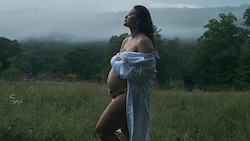 Ashley Graham machte ihre zweite Schwangerschaft mit diesem tollen Babybauch-Foto öffentlich. (Bild: instagram.com/ashleygraham)