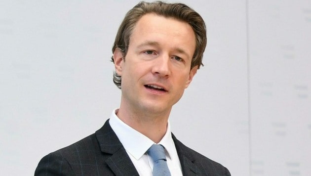 Finanzminister Gernot Blümel (ÖVP) (Bild: APA/HELMUT FOHRINGER)