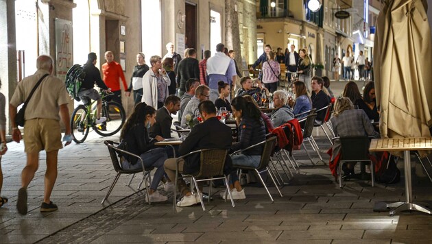 Die Innenstadt ist wieder voll (Bild: Tschepp Markus)