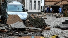 Hochwasserschäden in Bad Münstereifel (Nordrhein-Westfalen) (Bild: EPA)