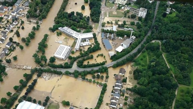 Luftaufnahme von Ahrweiler (Bild: APA/AFP/NEWS5/Ferdinand MERZBACH)