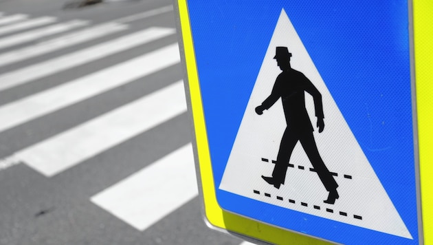 Auch ein Schutzweg schützt Fußgänger oft nicht - wie nun in Stadl-Paura Symbolbild. (Bild: Christof Birbaumer)