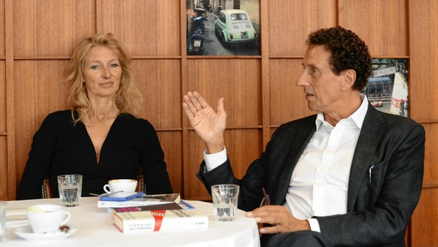 Literaturwissenschaftlerin Nathalie Weidenfeld und der ehemalige deutsche Kulturminister Julian Nida-Rümelin waren auch im "Krone"-Interview perfekt aufeinander eingespielt. (Bild: DiANE VON SCHOEN)